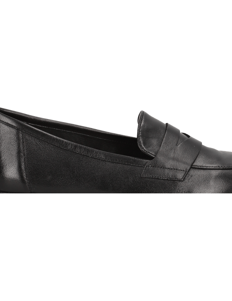 POE-hladká-kůže-klasické-nazouvací-boty-černá