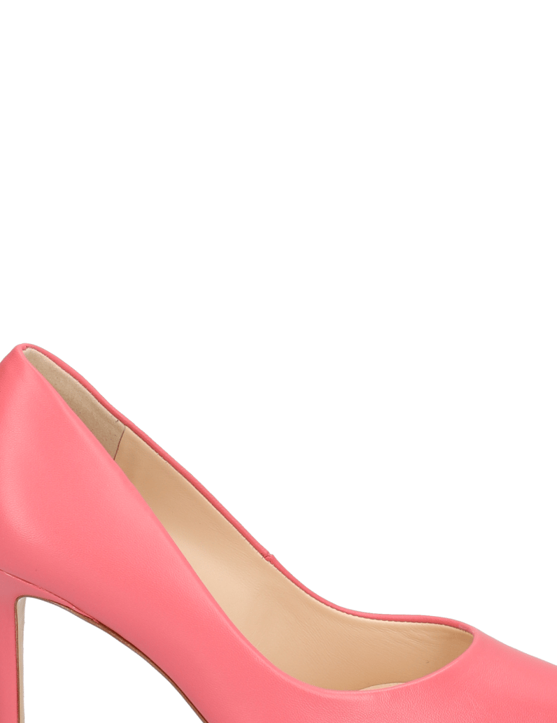 Högl-gladko-usnje-salonarji