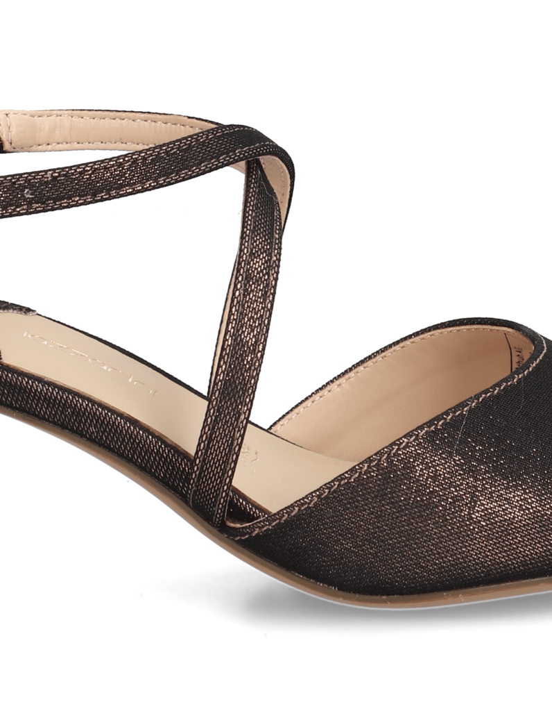 Lazzarini-Leada-Star-of-Cinnamon-rjava