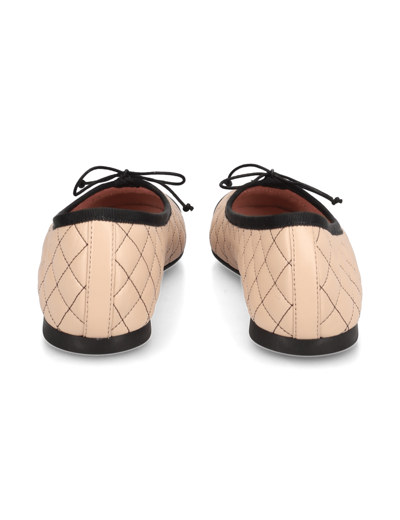 Pretty-Ballerinas-Ballerina-schwarz