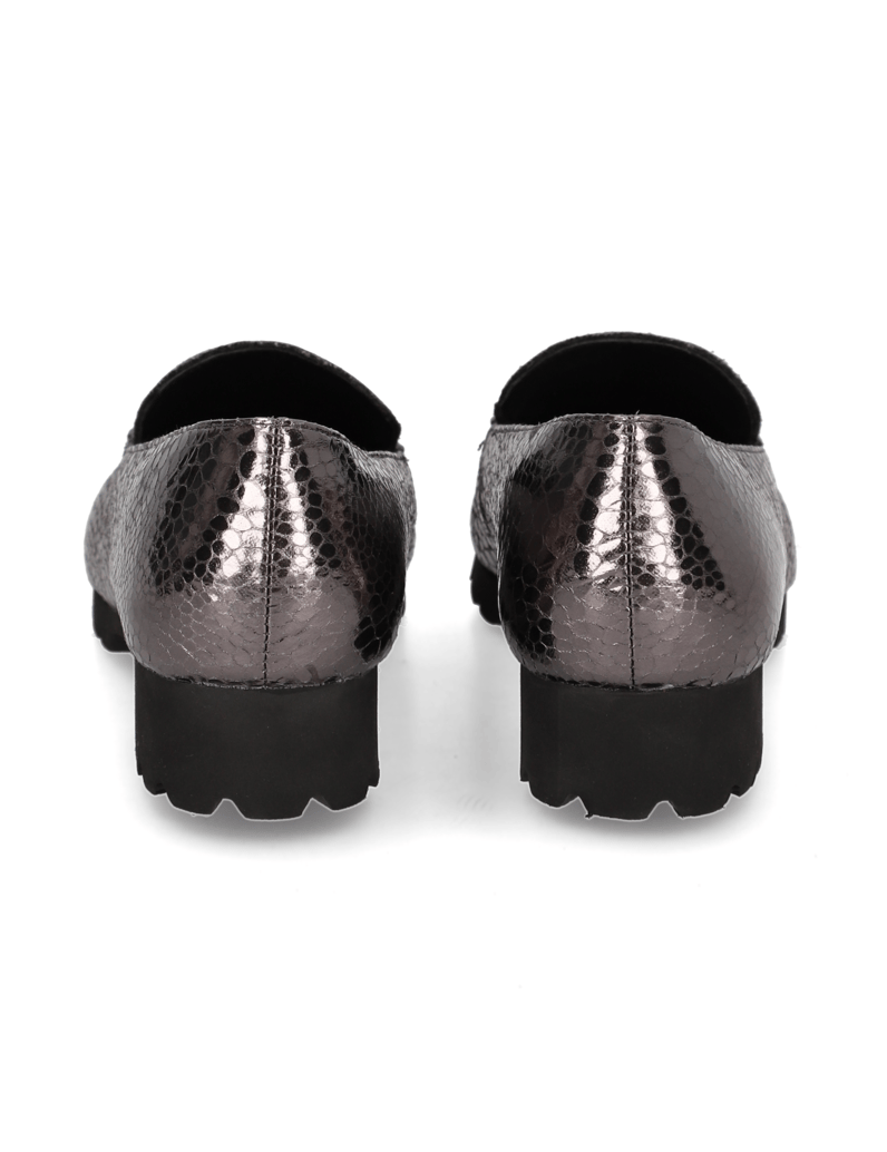 Silvia-Schneider-AUDREY-schwarz