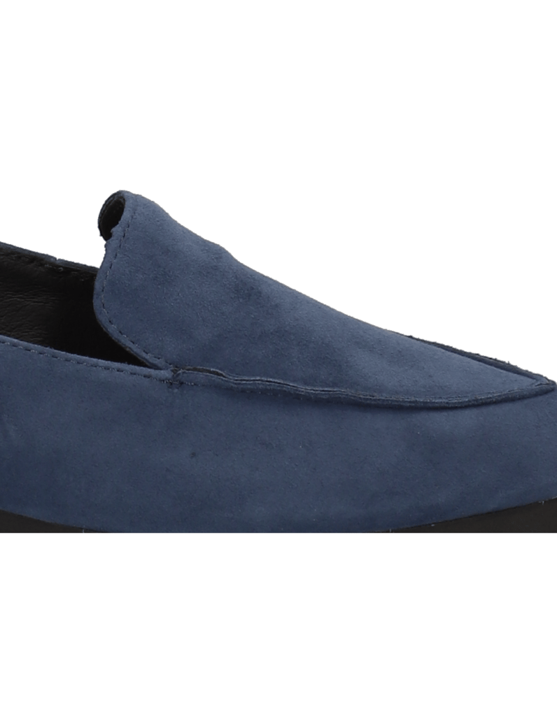 Silvia-Schneider-AUDREY-schwarz