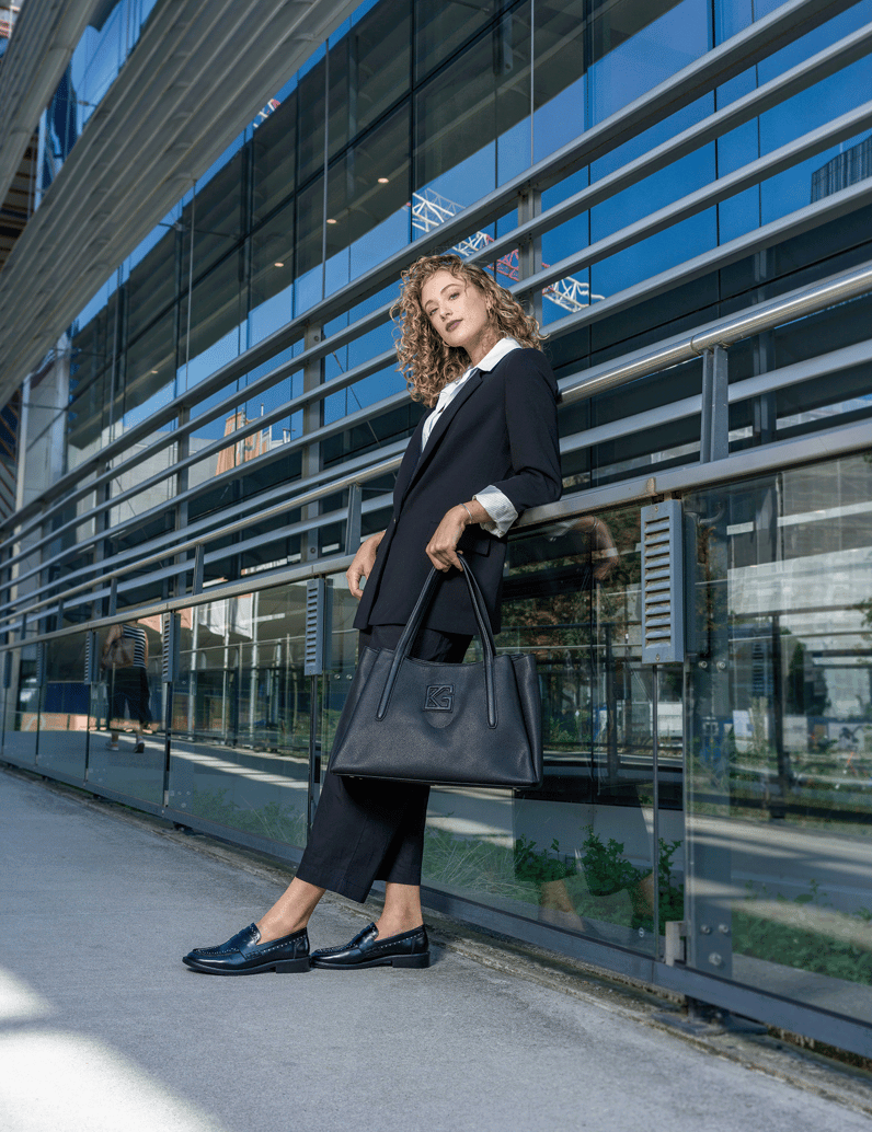 Kate-Gray-Slipper-schwarz