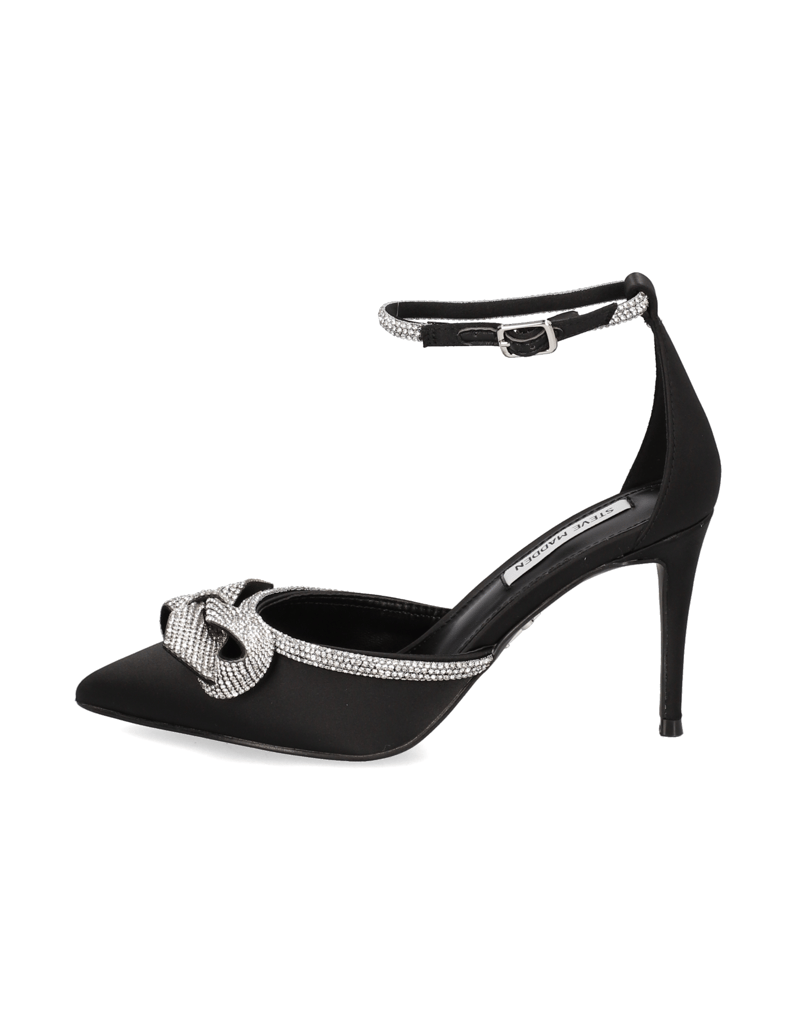 Steve-Madden-LIVE-UP