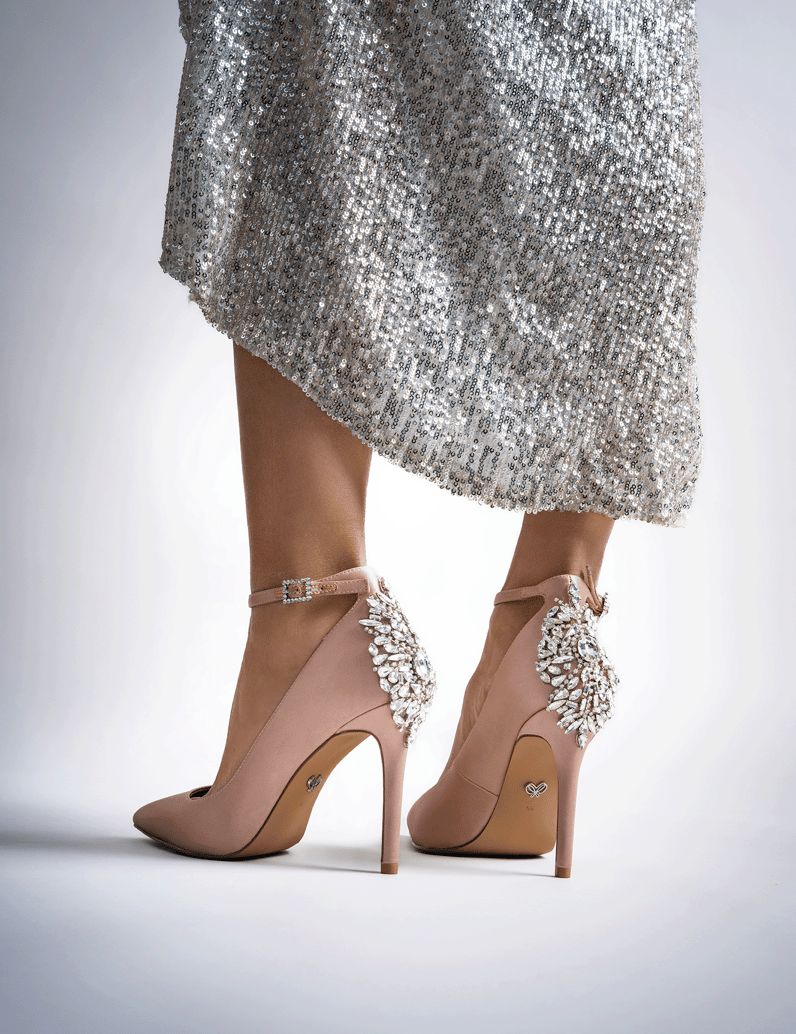 Silvia-Schneider-Pumps-beige