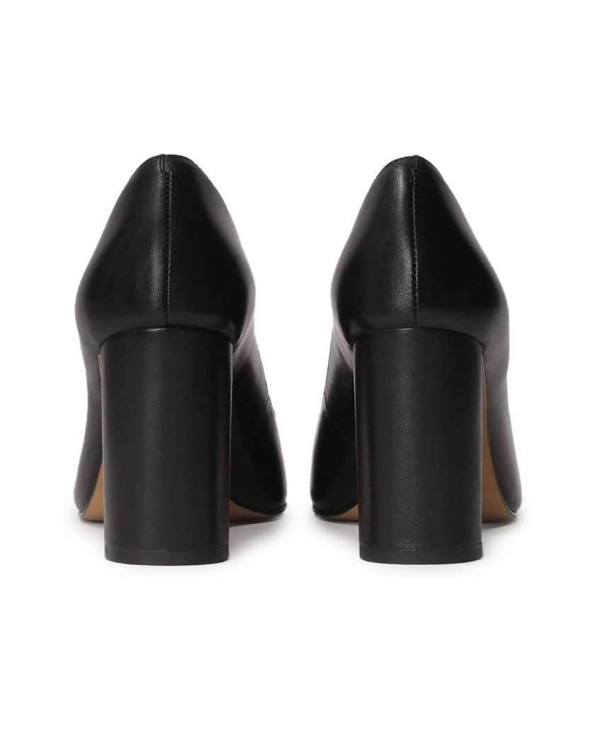 Kazar-Black-pumps-on-a-post-černá