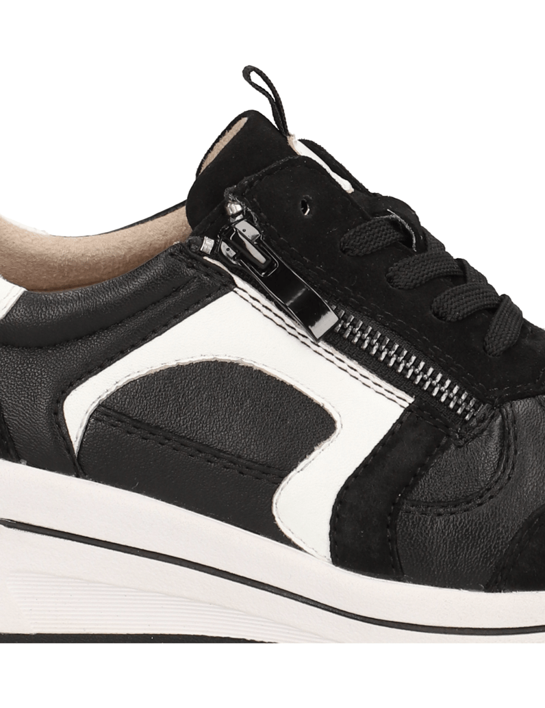 DELKA-hladká-kůže-tenisky-černá