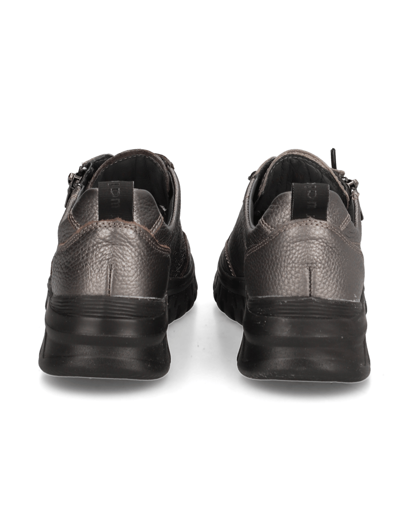 Waldläufer-H-Biggi-grau