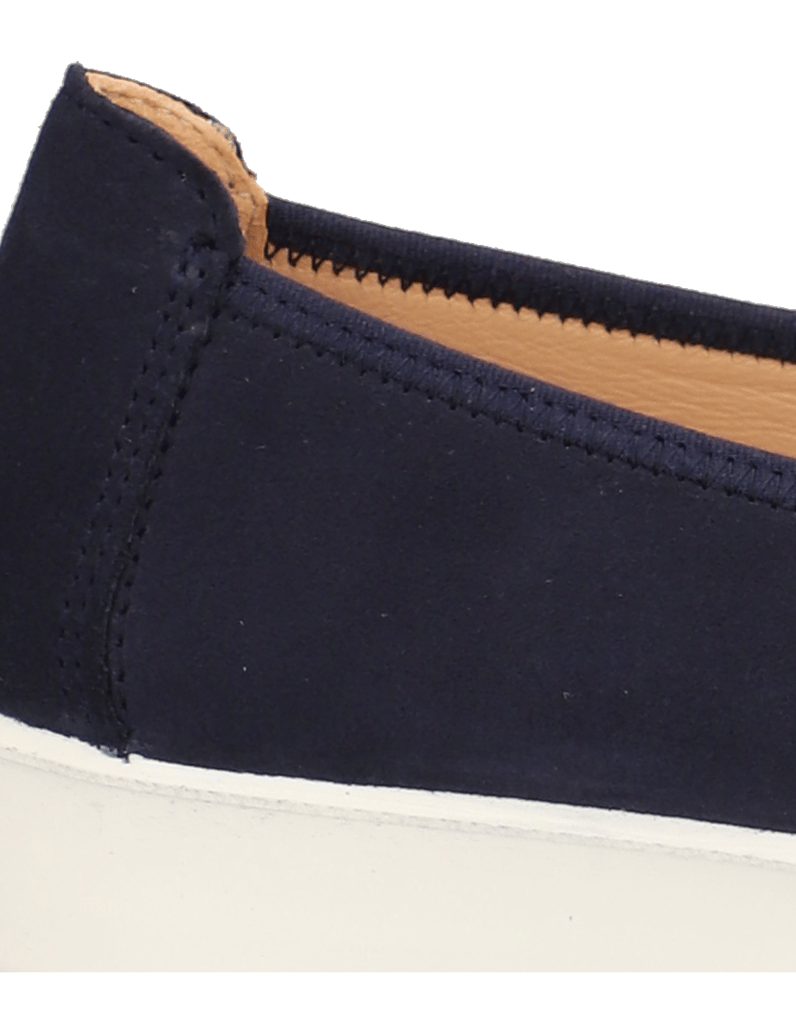 Legero-velur-baleríny