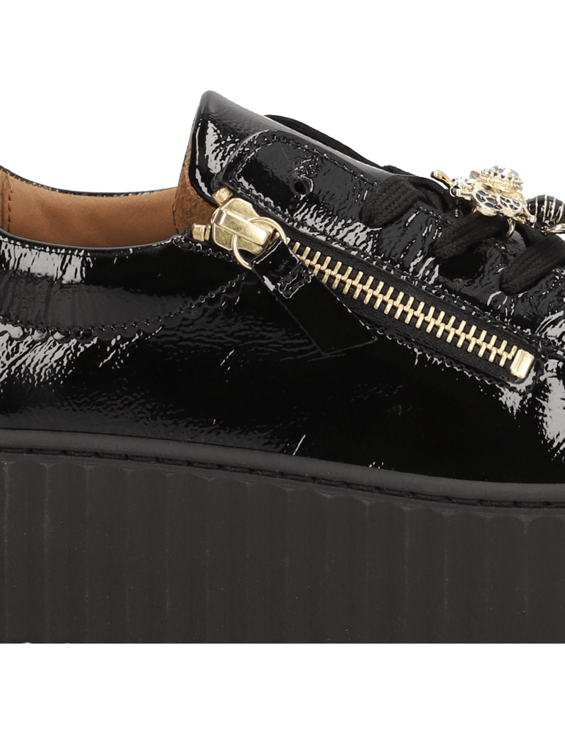 Gabor-lakirano-usnje-superge-črna