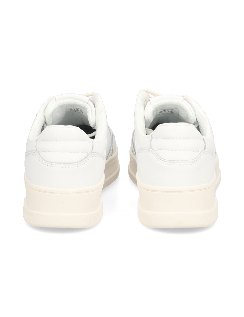 Pat-Calvin-imitacija-usnja-superge