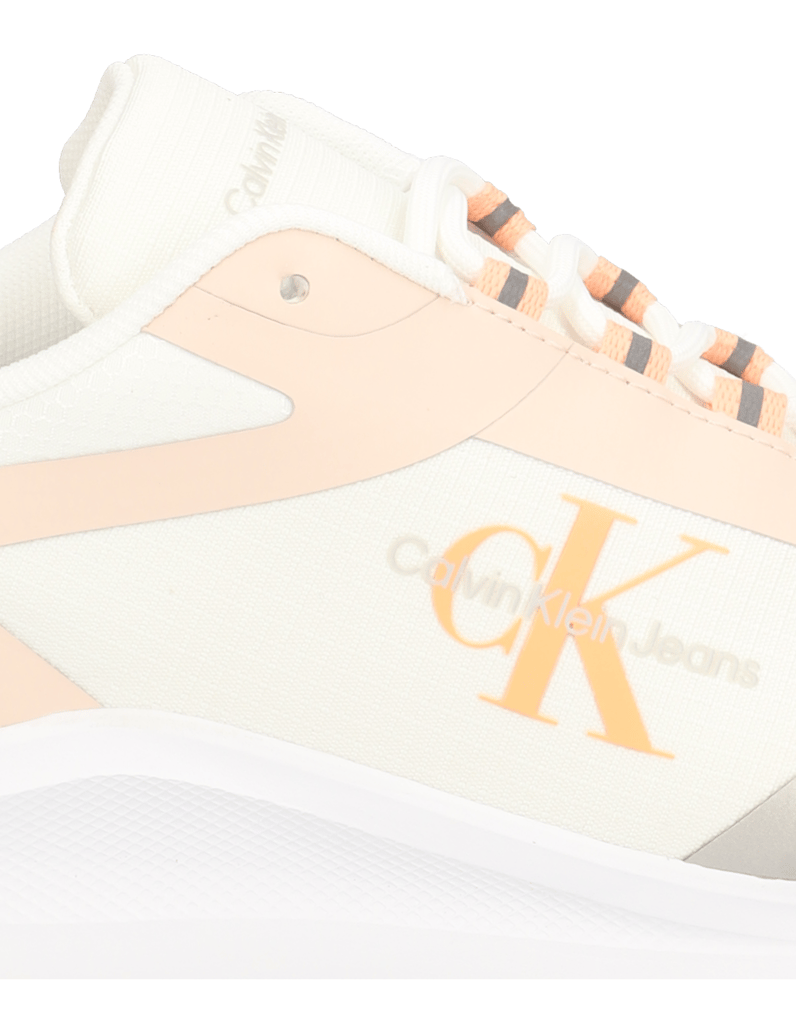 CALVIN-KLEIN-JEANS-EVA-RUNNER-LOW-LACE-MIX-ML-WN-čierna