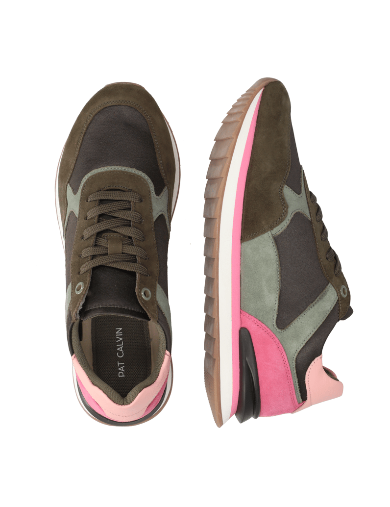 Pat-Calvin-superge-rjava