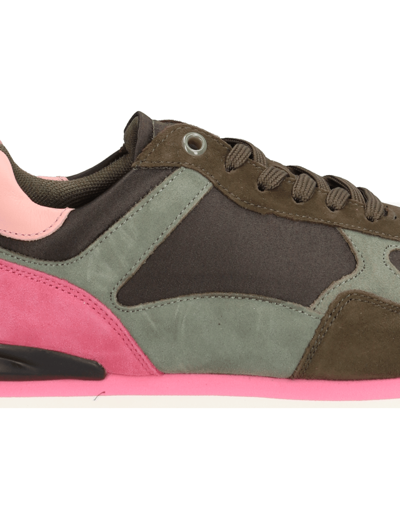 Pat-Calvin-superge-rjava