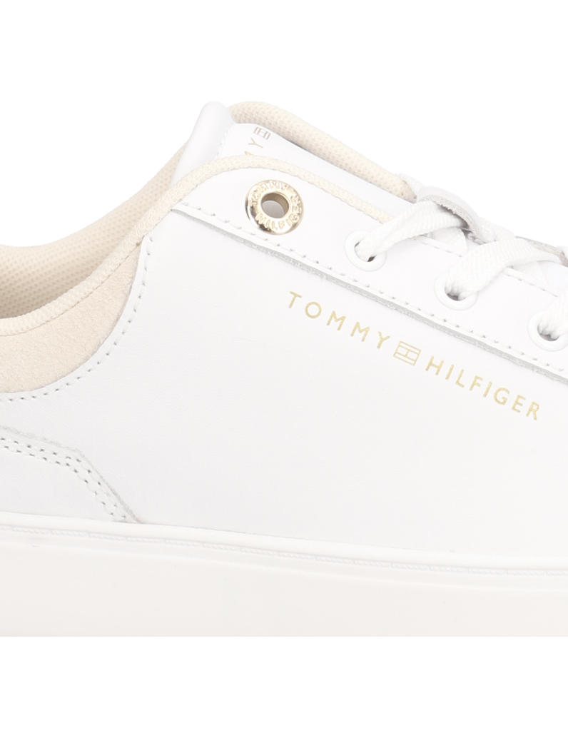Tommy-Hilfiger-superge-bela