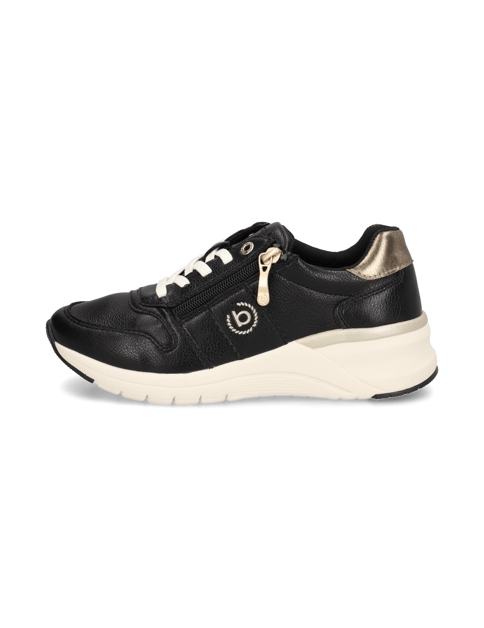 

Gilly Comfort, Čierna