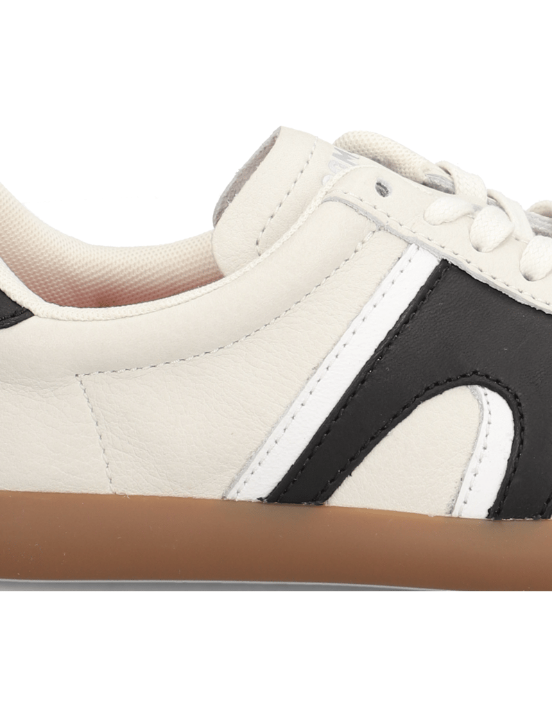 Camper-Pelotas-Soller-biela
