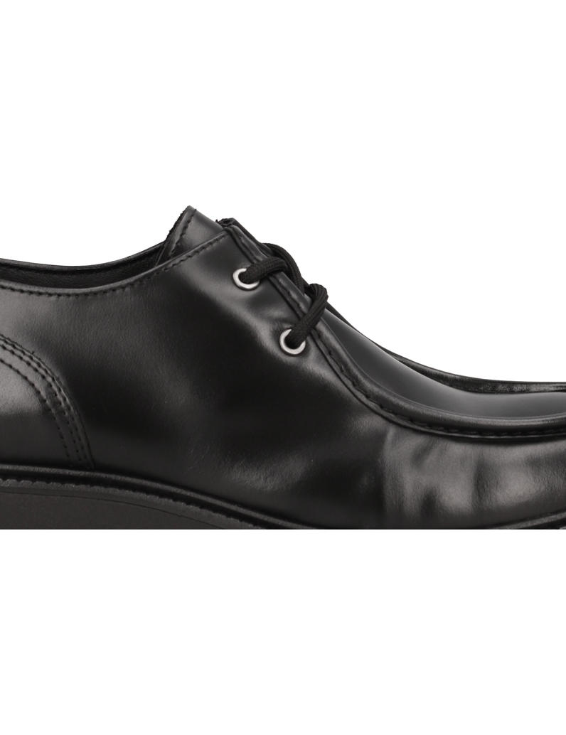 Marc-O´Polo-elegantná-šnurovacia-obuv-čierna