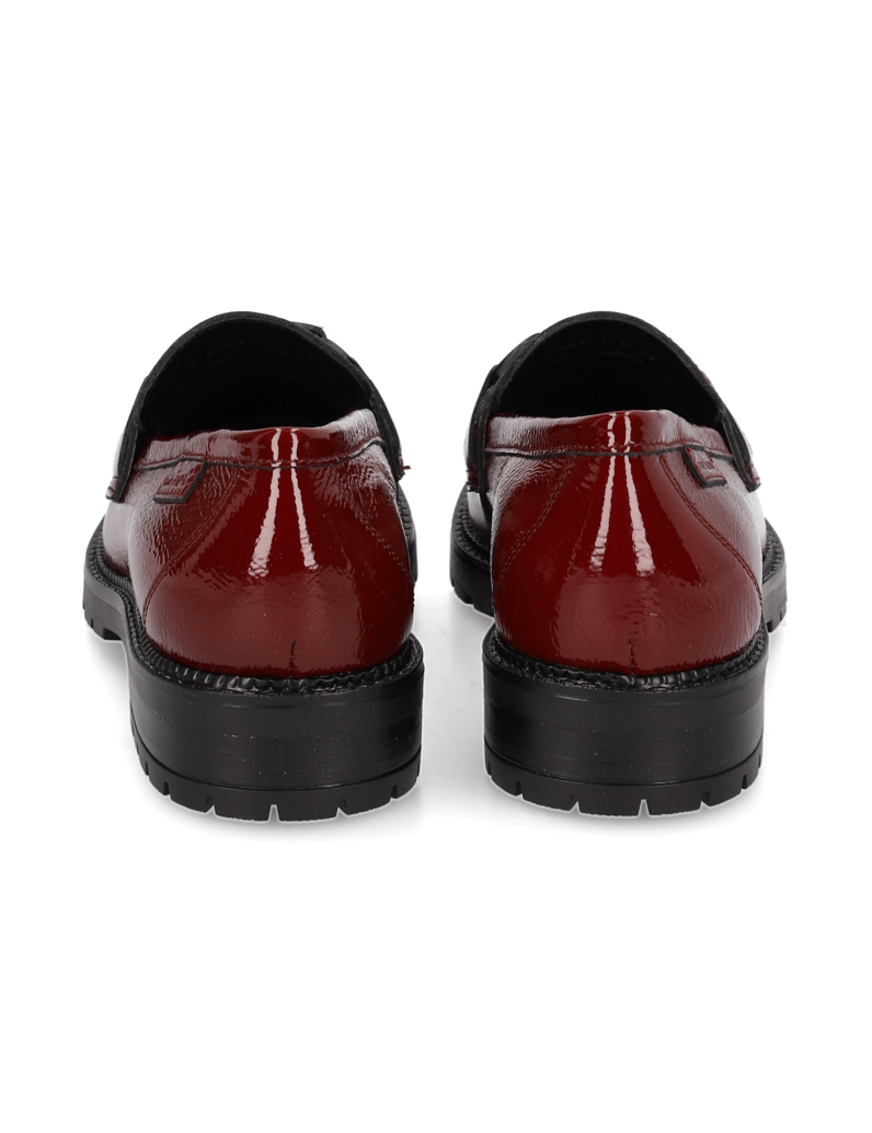 Pat-Calvin-lakovaná-kůže-klasické-nazouvací-bo-černá