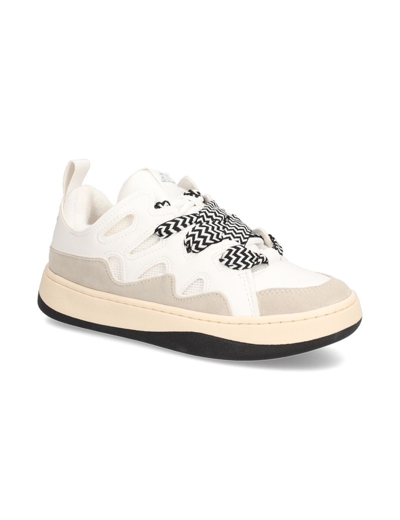 Steve-Madden-ROARING-bela