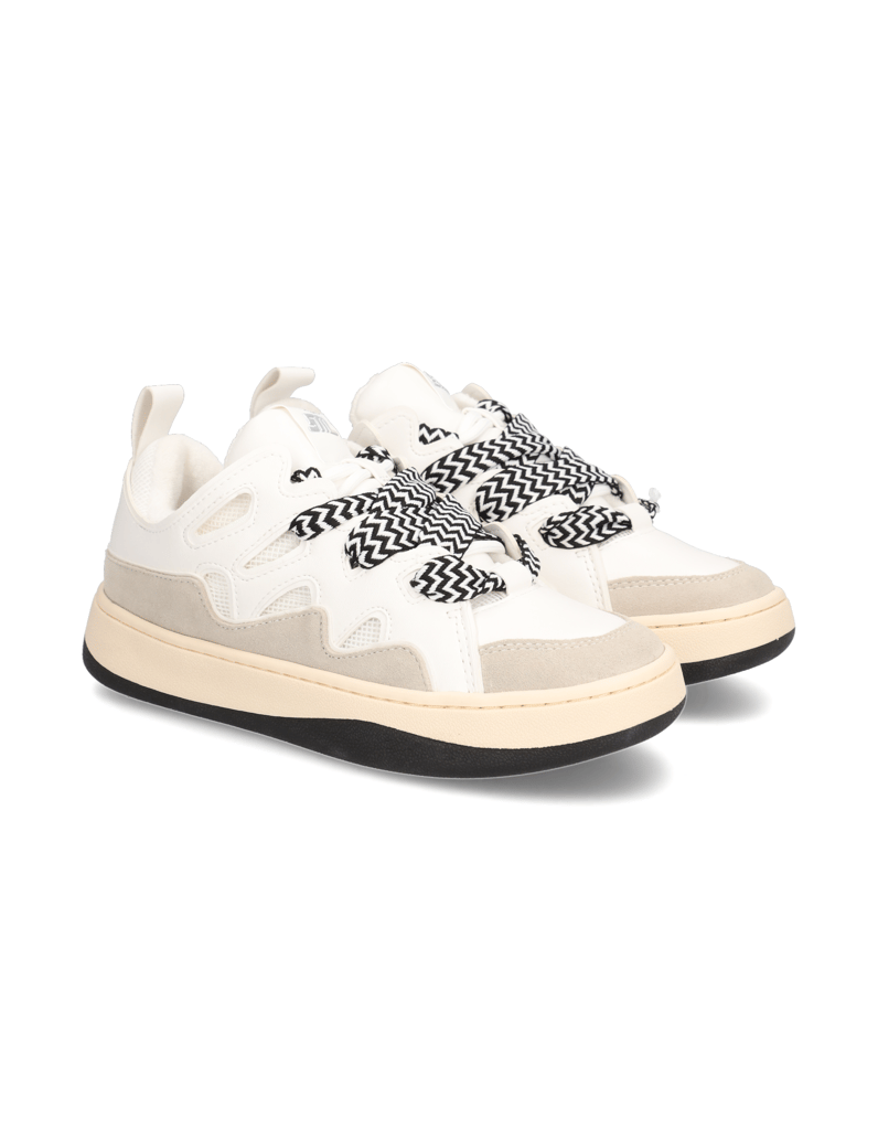 Steve-Madden-ROARING-bela