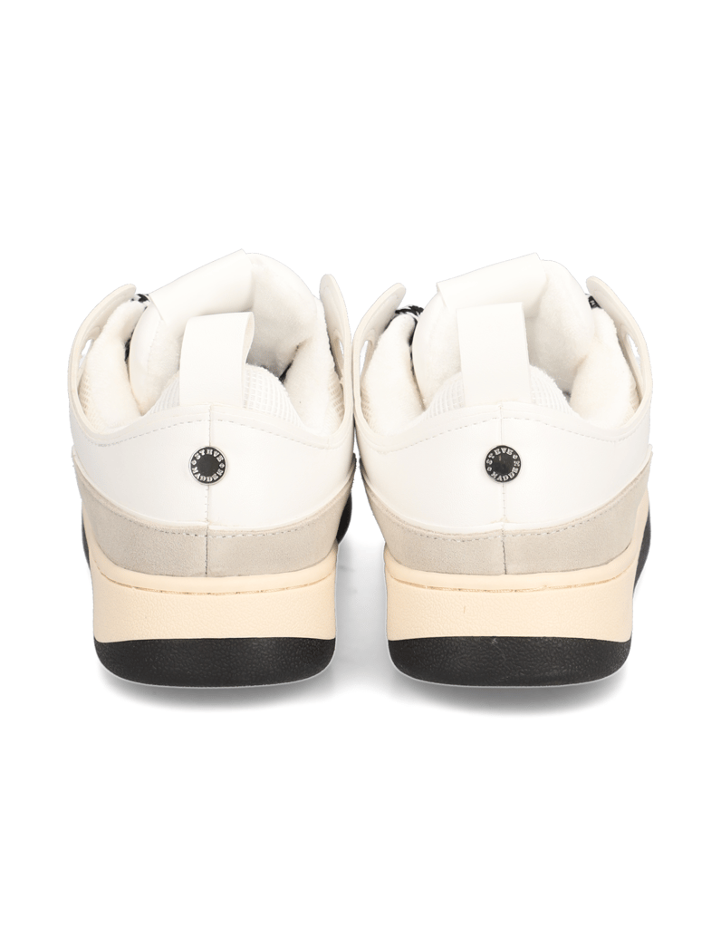 Steve-Madden-ROARING-bela