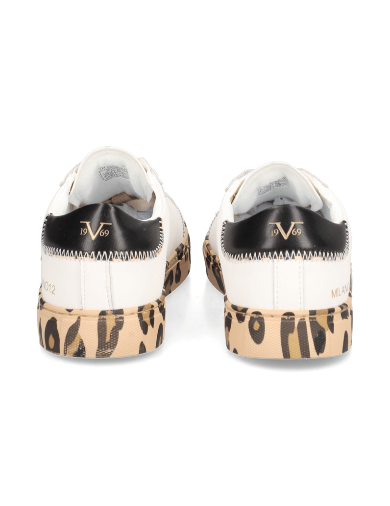 19V69-Italia-Moana-weiss