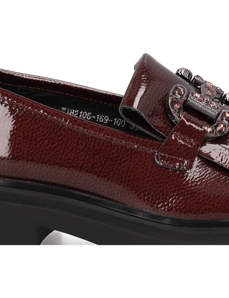 Kate-Gray-Lackleder-Slipper-cognac