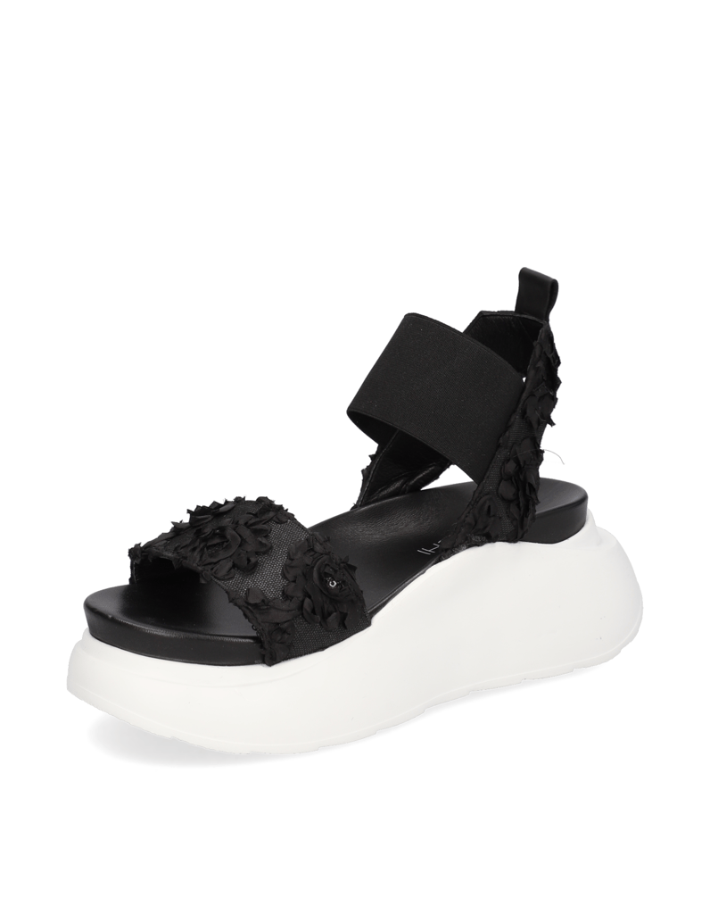 Elena-Iachi-Textil-Sandale