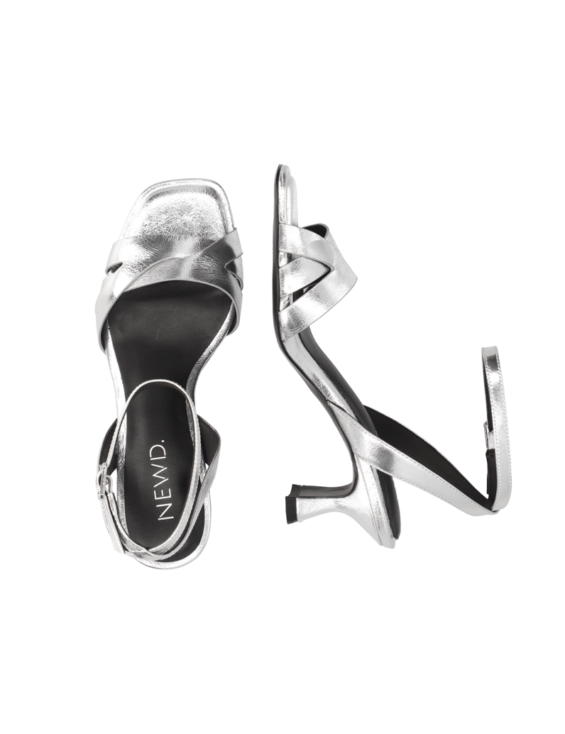 NEWD.Tamaris-Glattleder-Sandale-schwarz