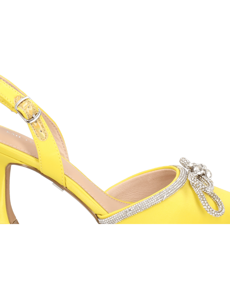 Kate-Gray-tekstil-zadaj-odprti-salonarji-črna