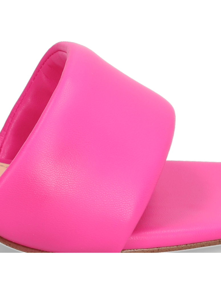 Steve-Madden-LOVEBIRD