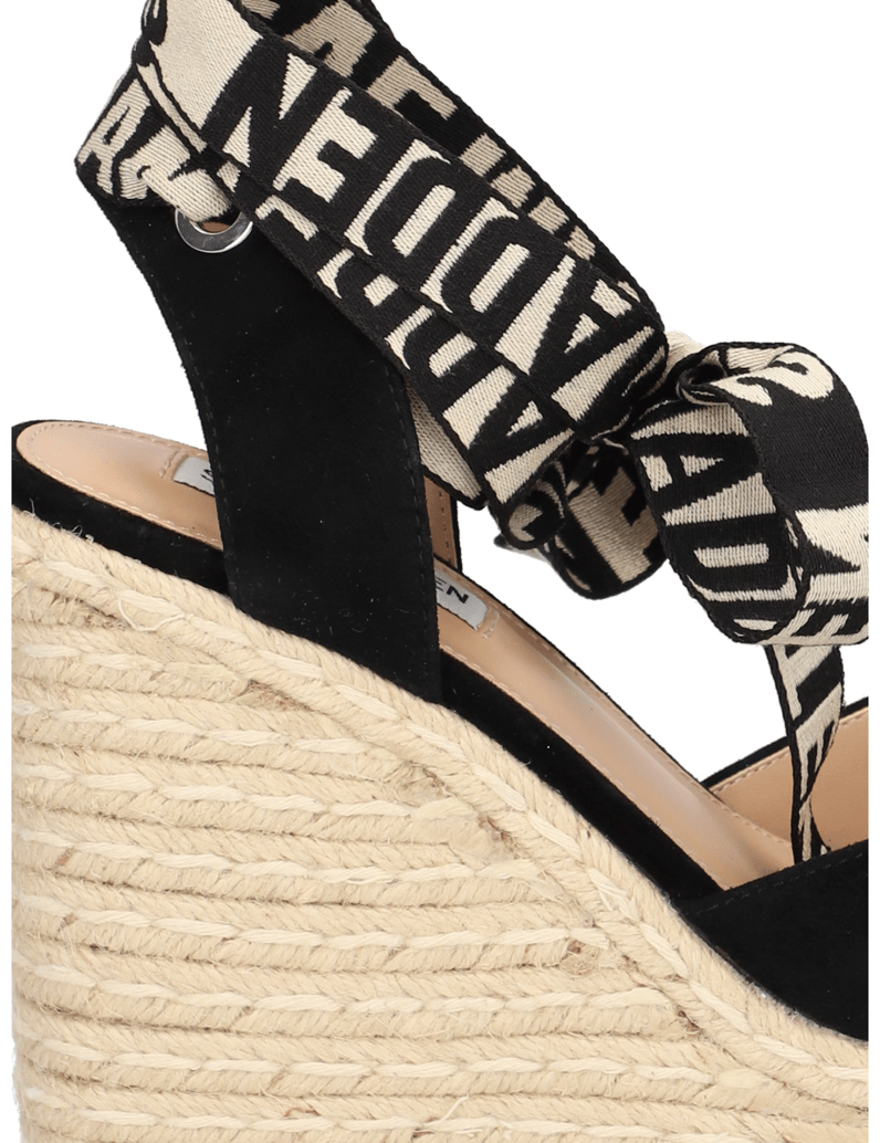 Steve-Madden-Sandále-na-klinovom-podpätku-čierna