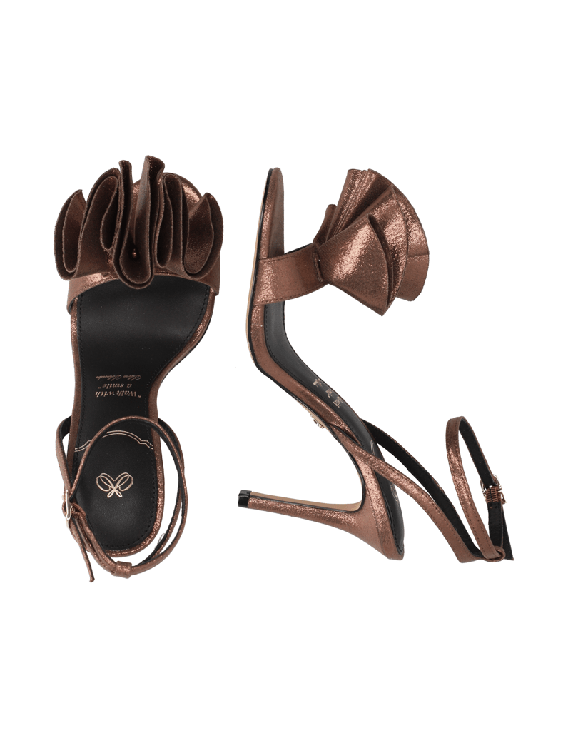 Silvia-Schneider-Sandale-gold