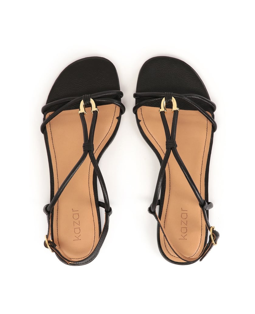 Kazar-Schwarze-Ledersandalen-mit-Schmuckverzie-gold