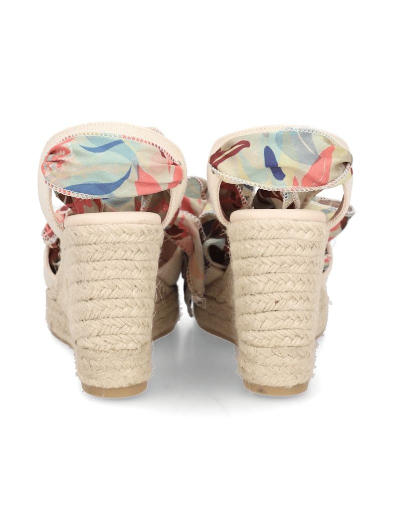 Silvia-Schneider-sandále-na-klinovom-podpätku-béžová