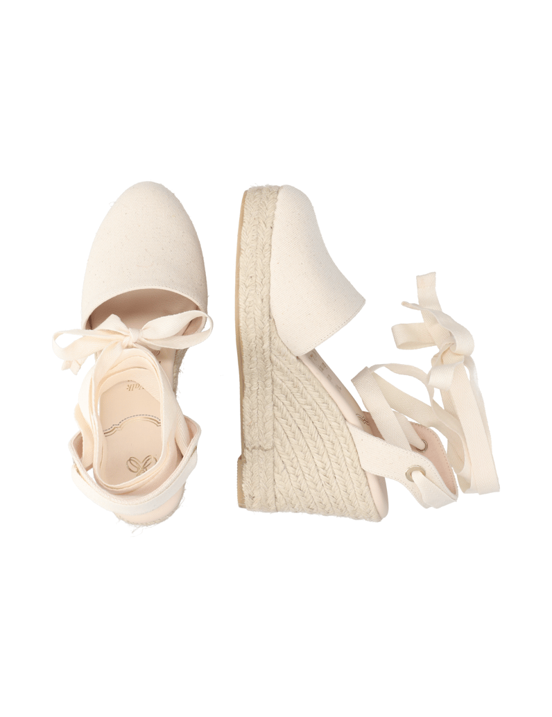 Silvia-Schneider-sandále-na-klinovom-podpätku-béžová