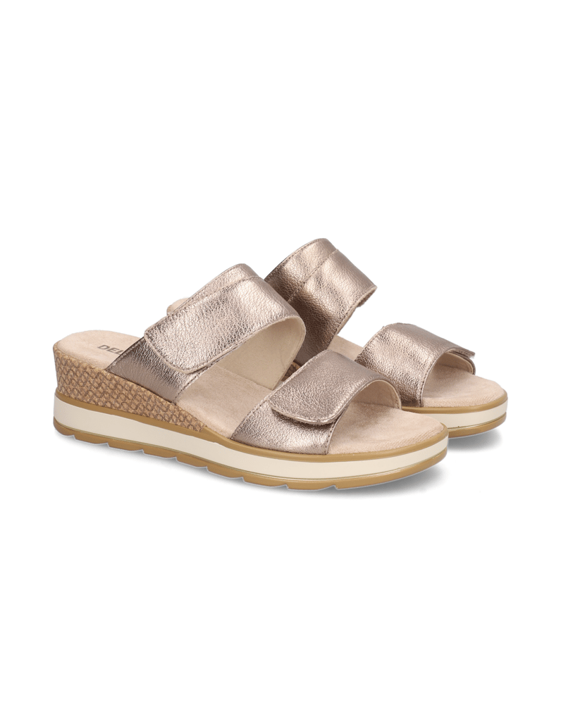 DELKA-hladká-kůže-pantofle-zlatá