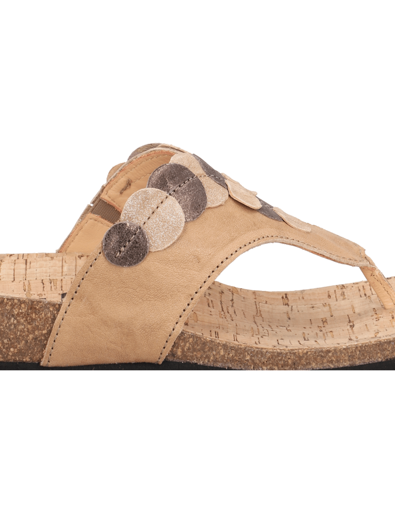 Think-JULIA-beige