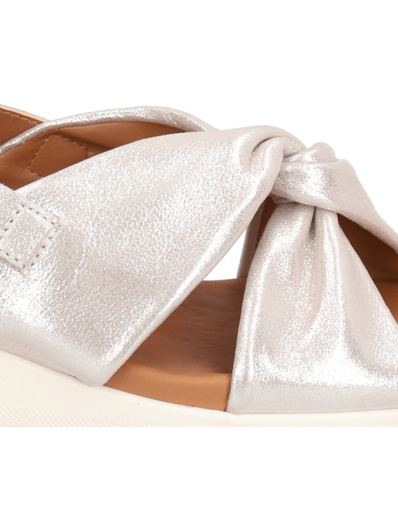 POE-nubuk-usnje-sandali-srebrna