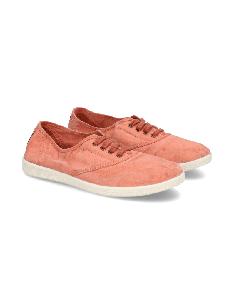 Natural-World-OLD-ARUM-weiss