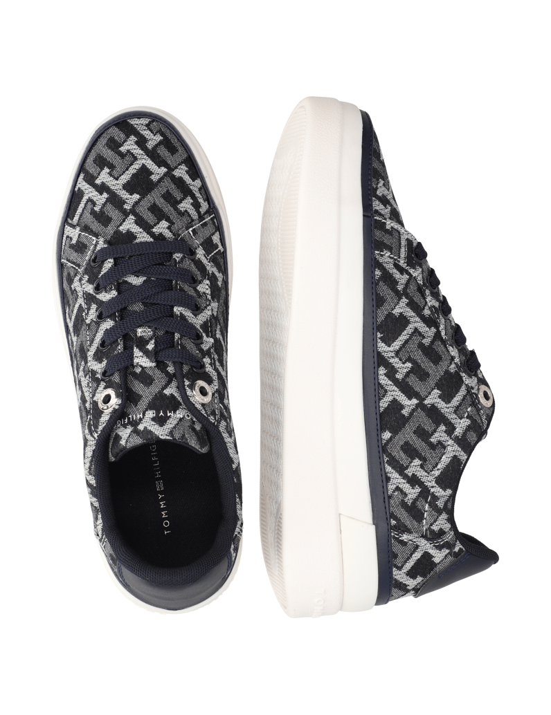 Tommy-Hilfiger-DENIM-MONOGRAM-SNEAKER