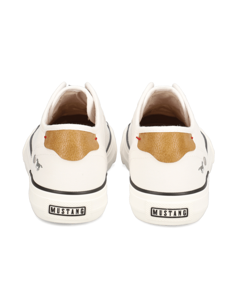 Mustang-Canvas-Sneaker-weiss