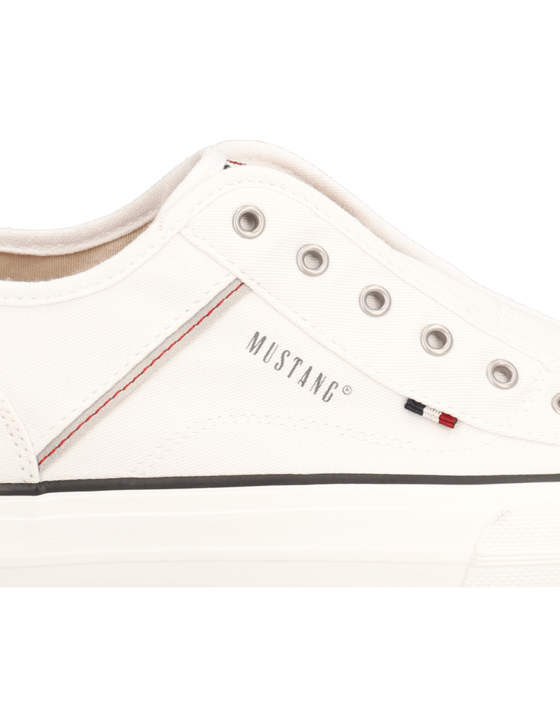 Mustang-Canvas-Sneaker-weiss