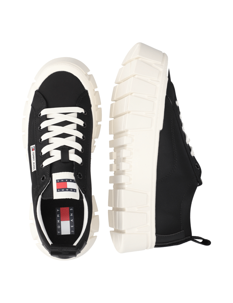 Tommy-Jeans-superge-črna