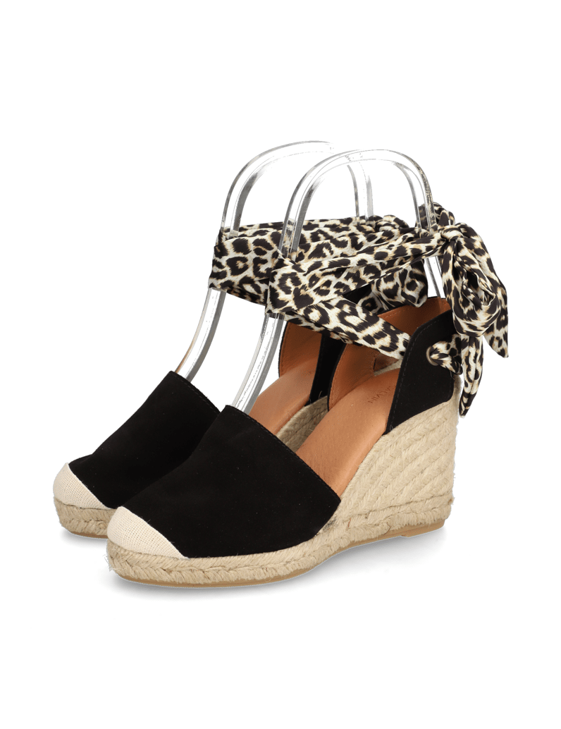 Pat-Calvin-sandály-na-klínku-černá