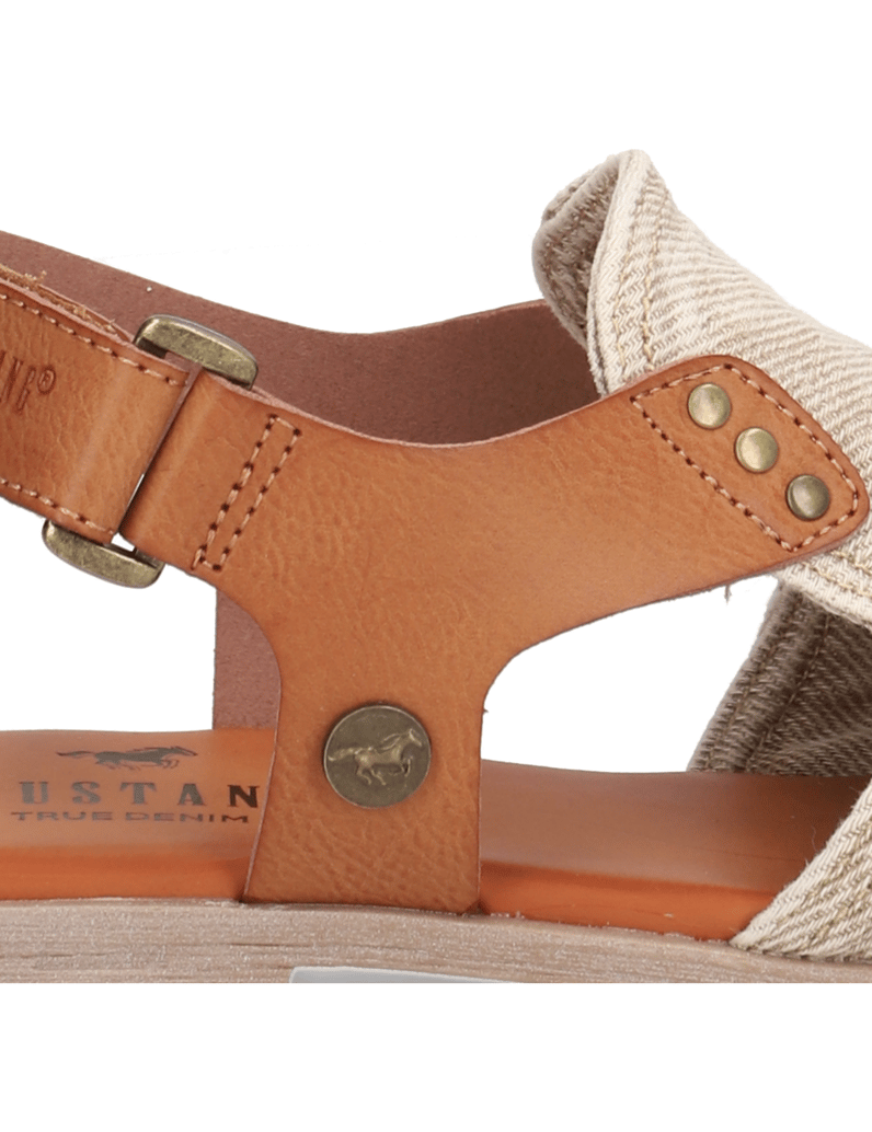 Mustang-tekstil-sandali-bež
