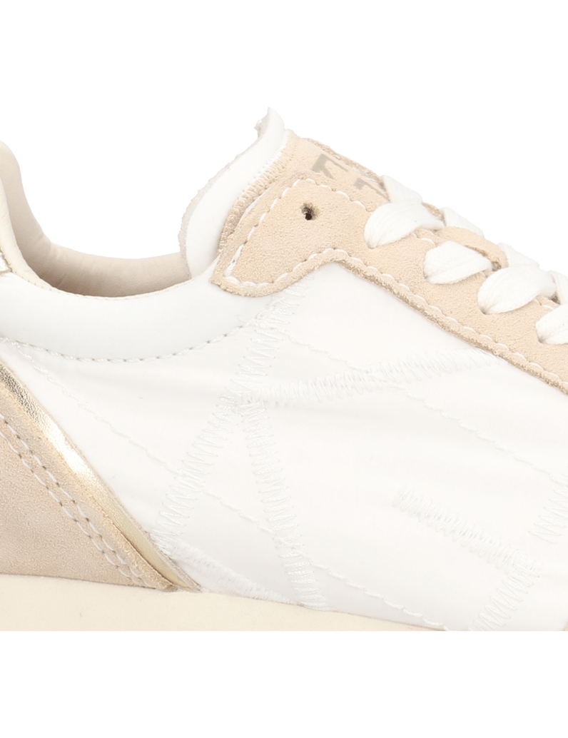Kate-Gray-Sneaker-pink