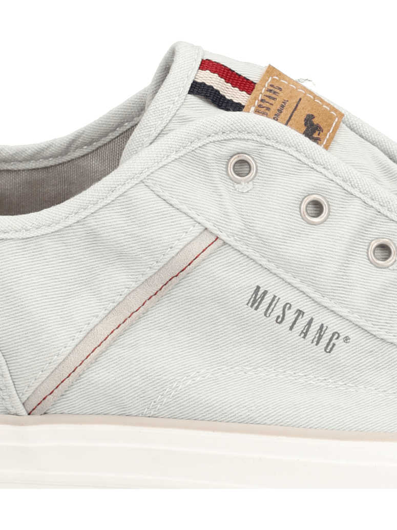 Mustang-Canvas-Sneaker-grau
