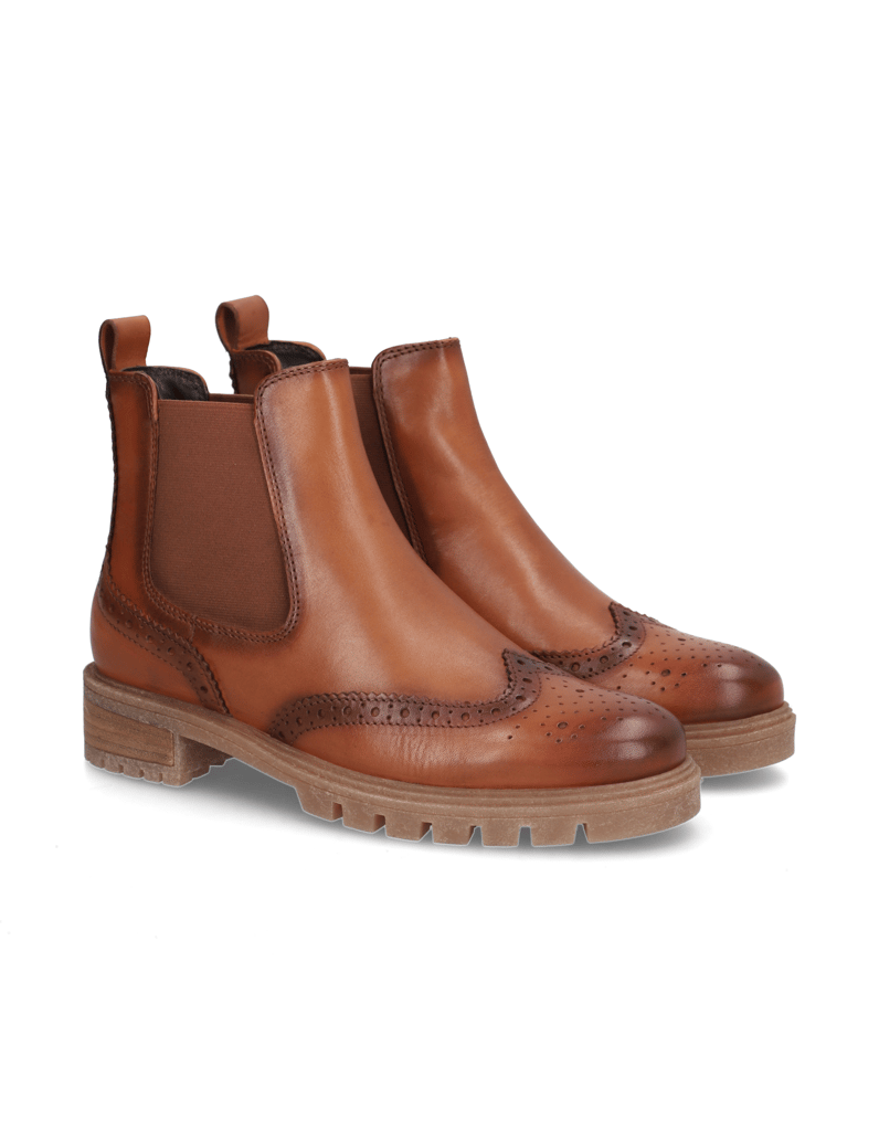 Ara-Chelsea-gležnjarji-konjak